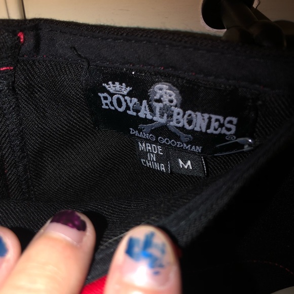 Skirt - Picture 3 of 3